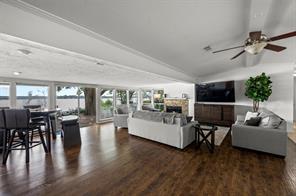 211 Lake Front Drive - Photo 13