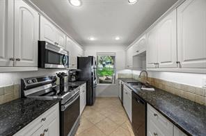 211 Lake Front Drive - Photo 17