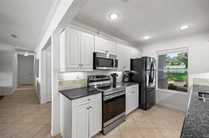 211 Lake Front Drive - Photo 18