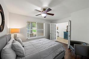 211 Lake Front Drive - Photo 9