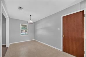 108 S Lakeview Drive - Photo 10