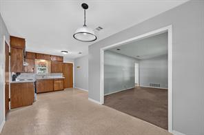 108 S Lakeview Drive - Photo 12