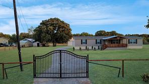 1800 County Road 2105 - Photo 1