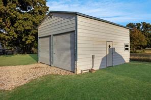 1800 County Road 2105 - Photo 35