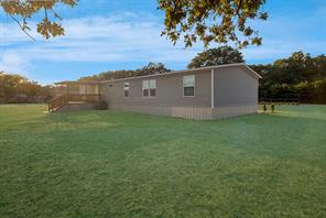 1800 County Road 2105 - Photo 36
