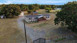 1800 County Road 2105 - Photo 37