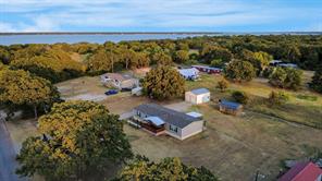 1800 County Road 2105 - Photo 38