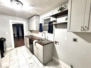 4619 Parrish Road - Photo 10