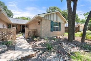 3603 Yorkshire Drive - Photo 2