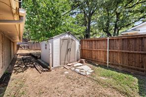 3603 Yorkshire Drive - Photo 40