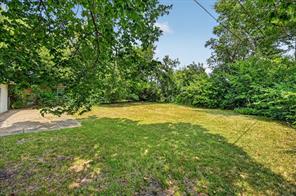 1123 Venus Street - Photo 28