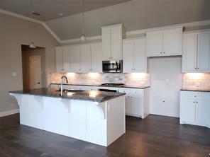 940 Parkside Drive - Photo 5