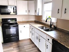 1357 Meander Street - Photo 6