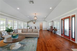 608 Bush Drive - Photo 4
