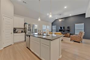 4324 Westminster Avenue - Photo 1