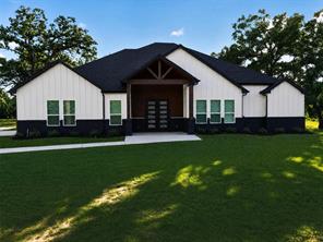153 Crestview Drive - Photo 1