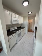 2739 April Hill Lane - Photo 2