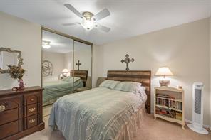4246 Rosser Square - Photo 27