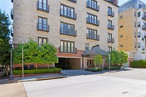 2848 Woodside Street - Photo 1