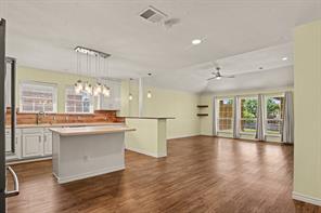 1302 Buckingham Drive - Photo 12