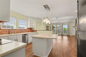 1302 Buckingham Drive - Photo 13