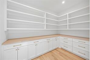 10148 Hedgeway Drive - Photo 10