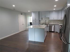 1026 Thomas Street - Photo 3