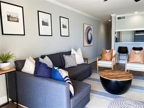 12600 Melville - Photo 1