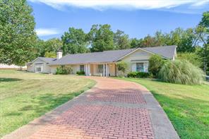 522 W High Street - Photo 1