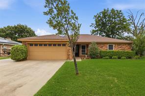 1104 Monterrey Street - Photo 2