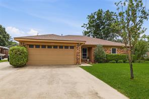 1104 Monterrey Street - Photo 3