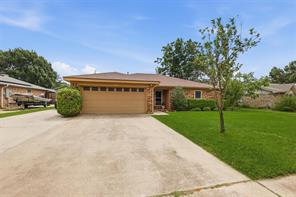 1104 Monterrey Street - Photo 6
