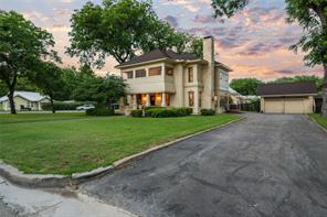 415 N Avenue I - Photo 2