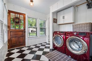 415 N Avenue I - Photo 33