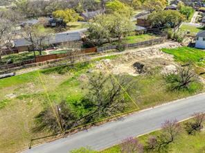 311 Arapaho W - Photo 1