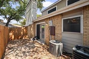 2706 Creek Wood Court - Photo 27