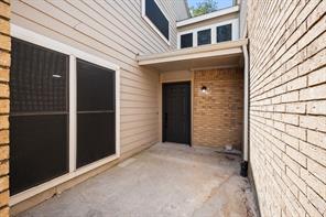 2706 Creek Wood Court - Photo 4