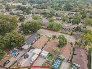 2509 W Oakdale Road - Photo 32
