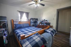 4250 Sherwood Drive - Photo 3