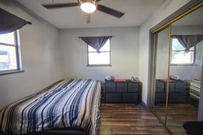4250 Sherwood Drive - Photo 4