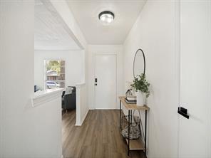 2600 Montclair Lane - Photo 2