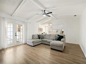 2600 Montclair Lane - Photo 7
