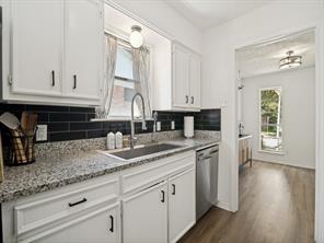 2600 Montclair Lane - Photo 9