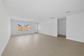 638 Montclair Avenue - Photo 12