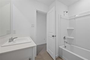 638 Montclair Avenue - Photo 15