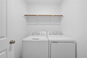 638 Montclair Avenue - Photo 18