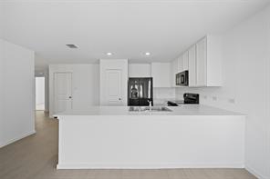 638 Montclair Avenue - Photo 6