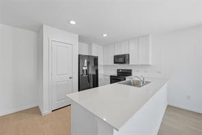 638 Montclair Avenue - Photo 8