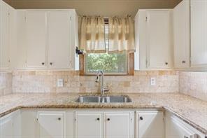 9142 5TH Street - Photo 10