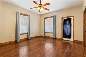 9142 5TH Street - Photo 4